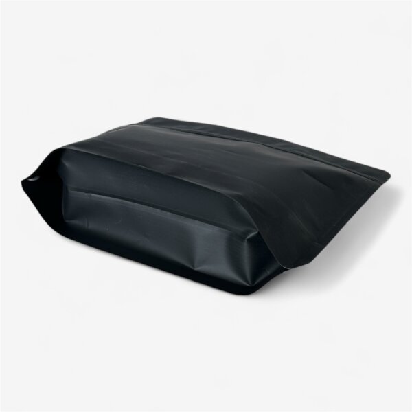 Дой-пак Soft Touch чорний