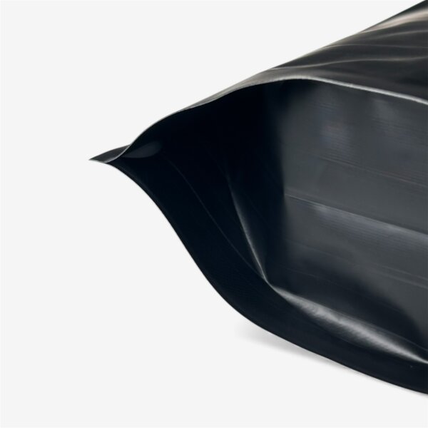 Дой-пак чорний